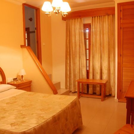 Hotel Antonio Conil Conil De La Frontera Ngoại thất bức ảnh