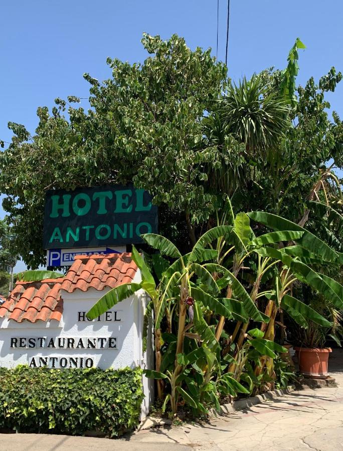 Hotel Antonio Conil Conil De La Frontera Ngoại thất bức ảnh